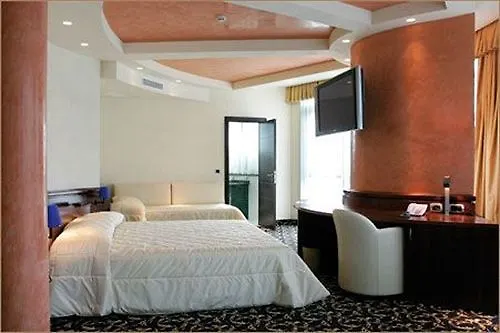 Dado Hotel International Parma