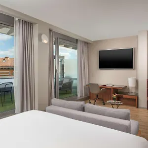 Nh De La Gare Otel