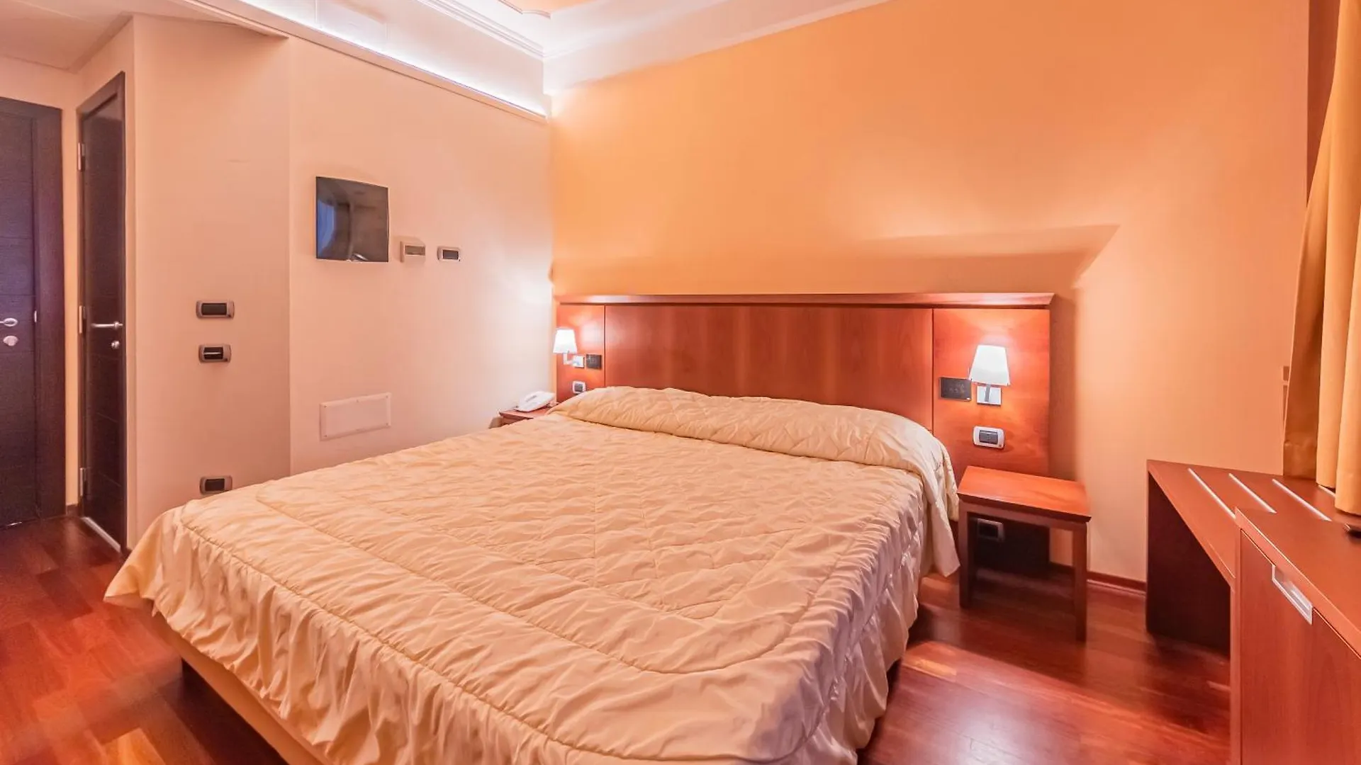 ****  Dado Hotel International Parma Italy
