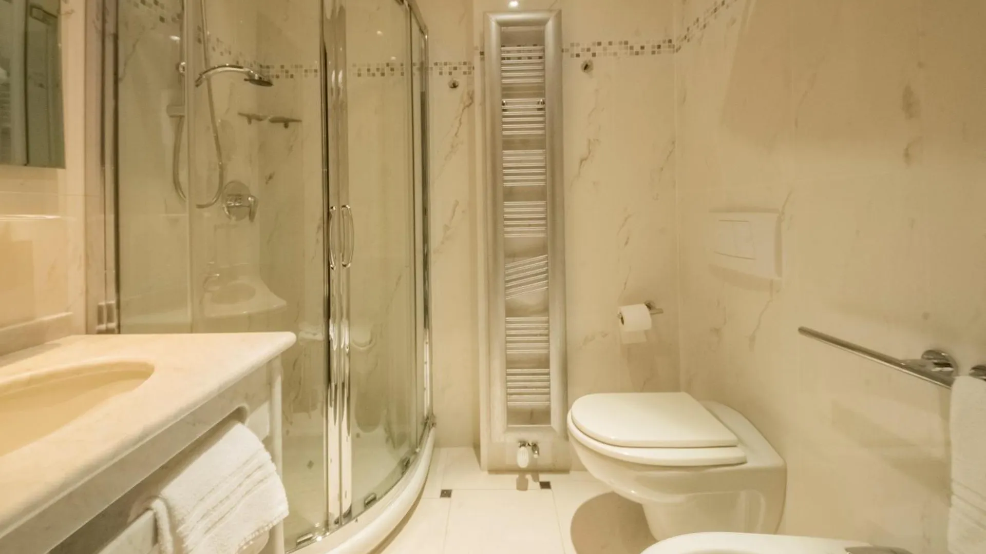 Dado Hotel International Parma 4*,  Italy
