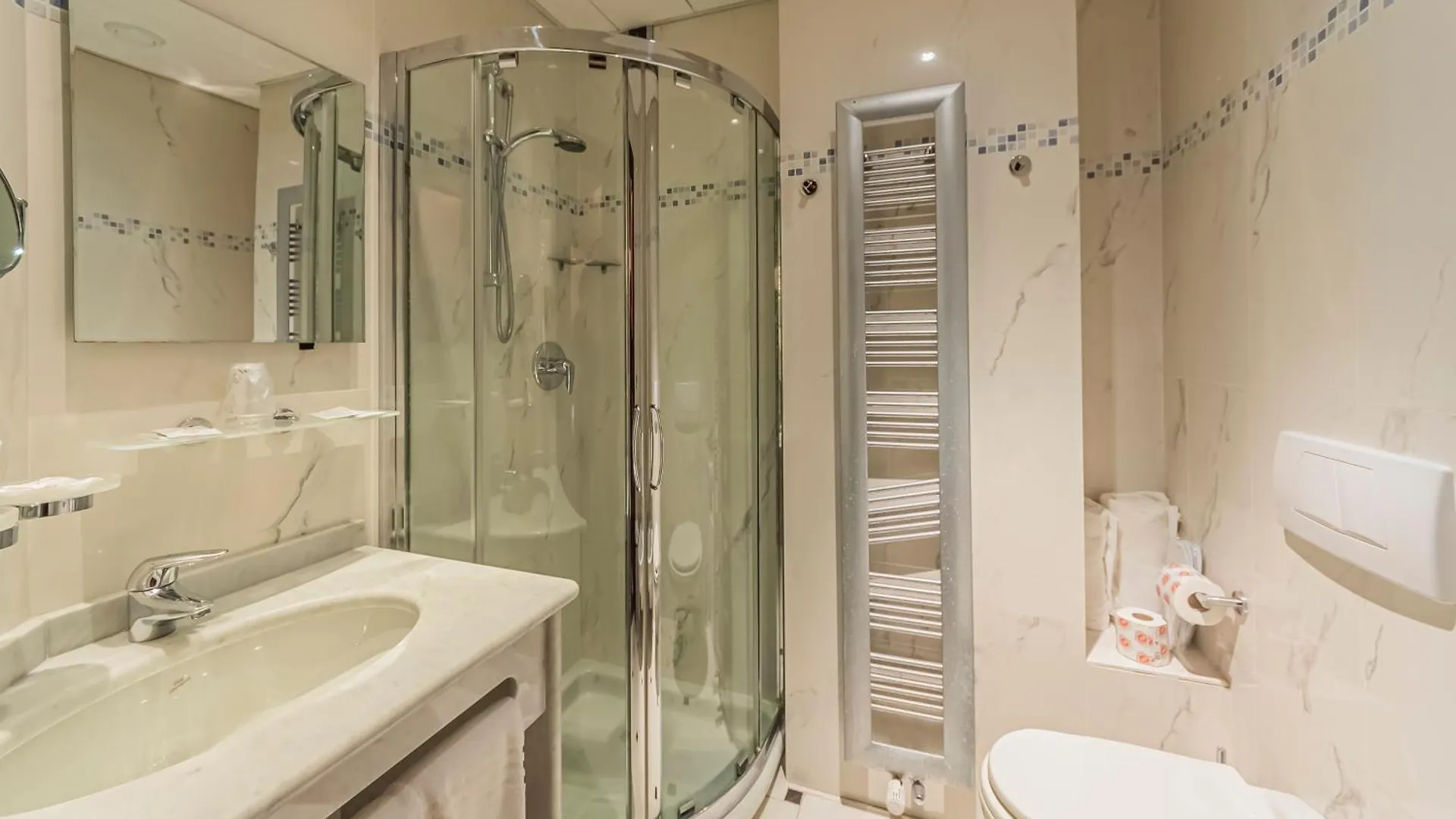 Dado Hotel International Parma